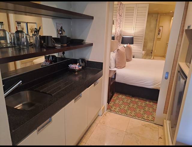 1 BEDROOM APARTMENT BLOCK FOR SALE IN UMHLANGA RIDGE